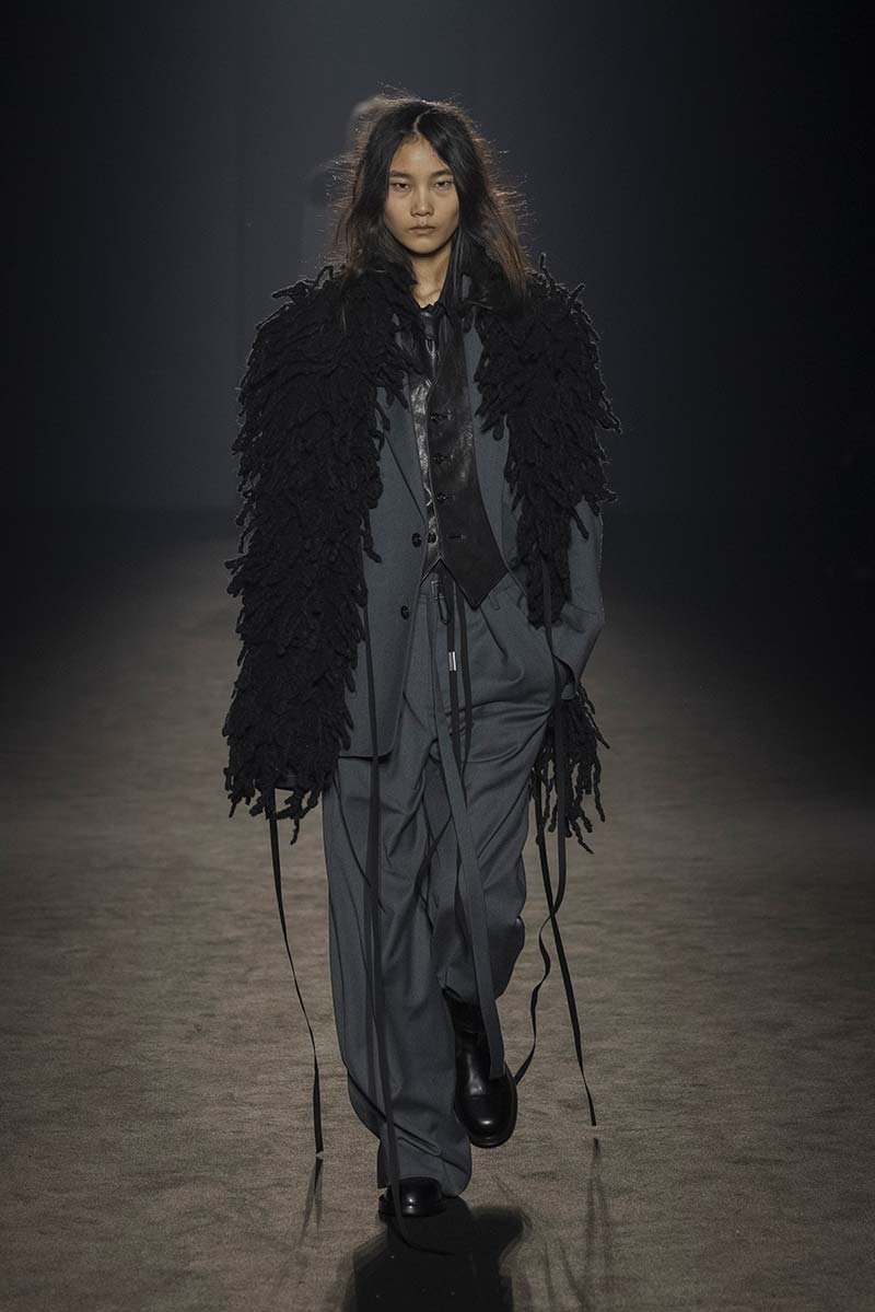 Ann Demeulemeester autumn winter 2024 2025 - Photo courtesy of Ann Demeulemeester