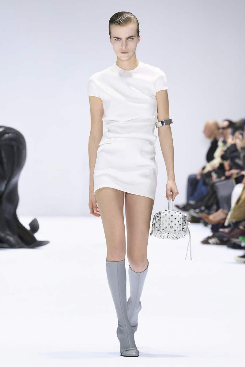 Acne Studios Woman Fall Winter 2024-2025 Collection - Photo courtesy of Acne Studios