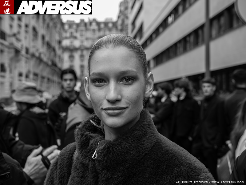 Apolline Rocco Fohrer - Models at the Stella McCartney Summer 2025 Show - Photo ADVERSUS